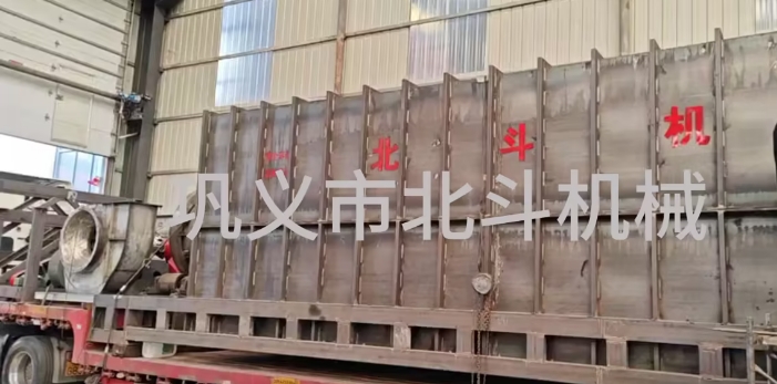 大型木材炭化設備裝車,與浙江用戶共繪綠色發展